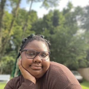 Meet your Posher, Ayhanie